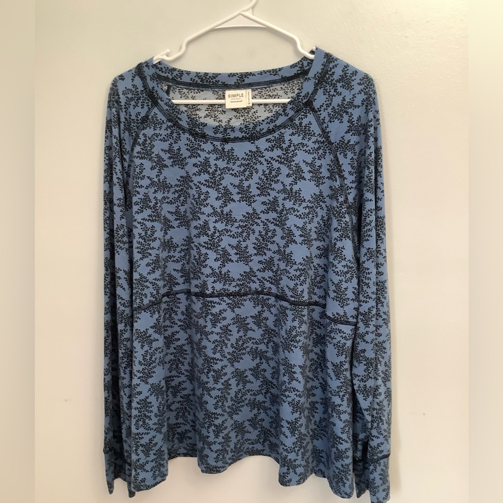 Simple Blue Floral-Print Long Sleeve Tee